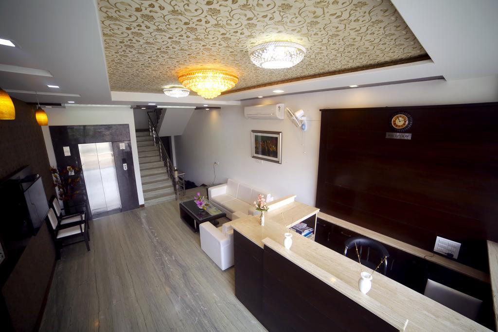 Treebo Signature Inn Malviya Nagar جايبور المظهر الخارجي الصورة