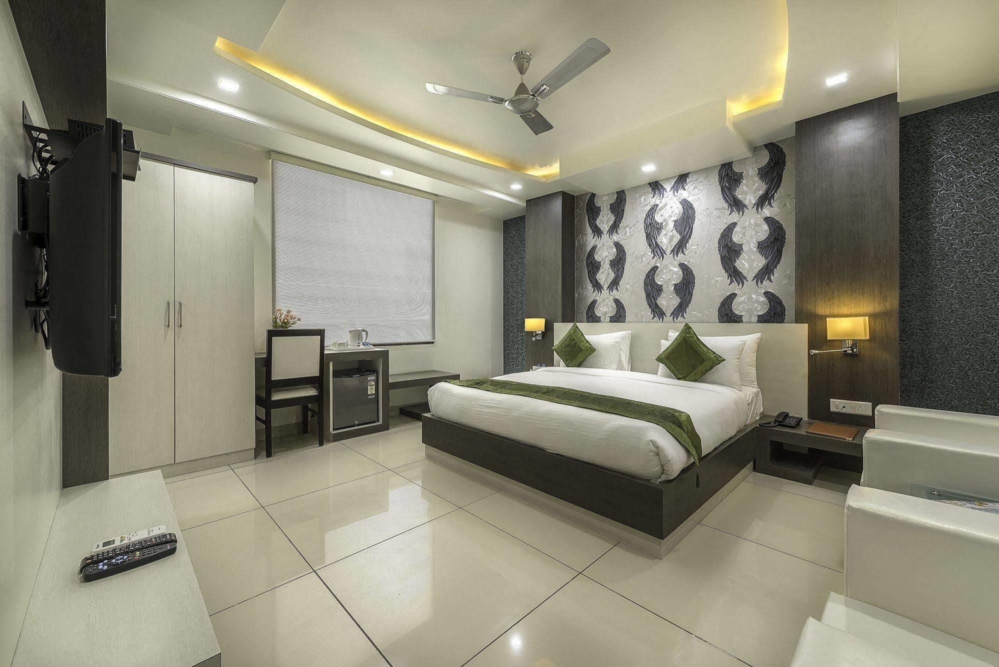 Treebo Signature Inn Malviya Nagar جايبور المظهر الخارجي الصورة