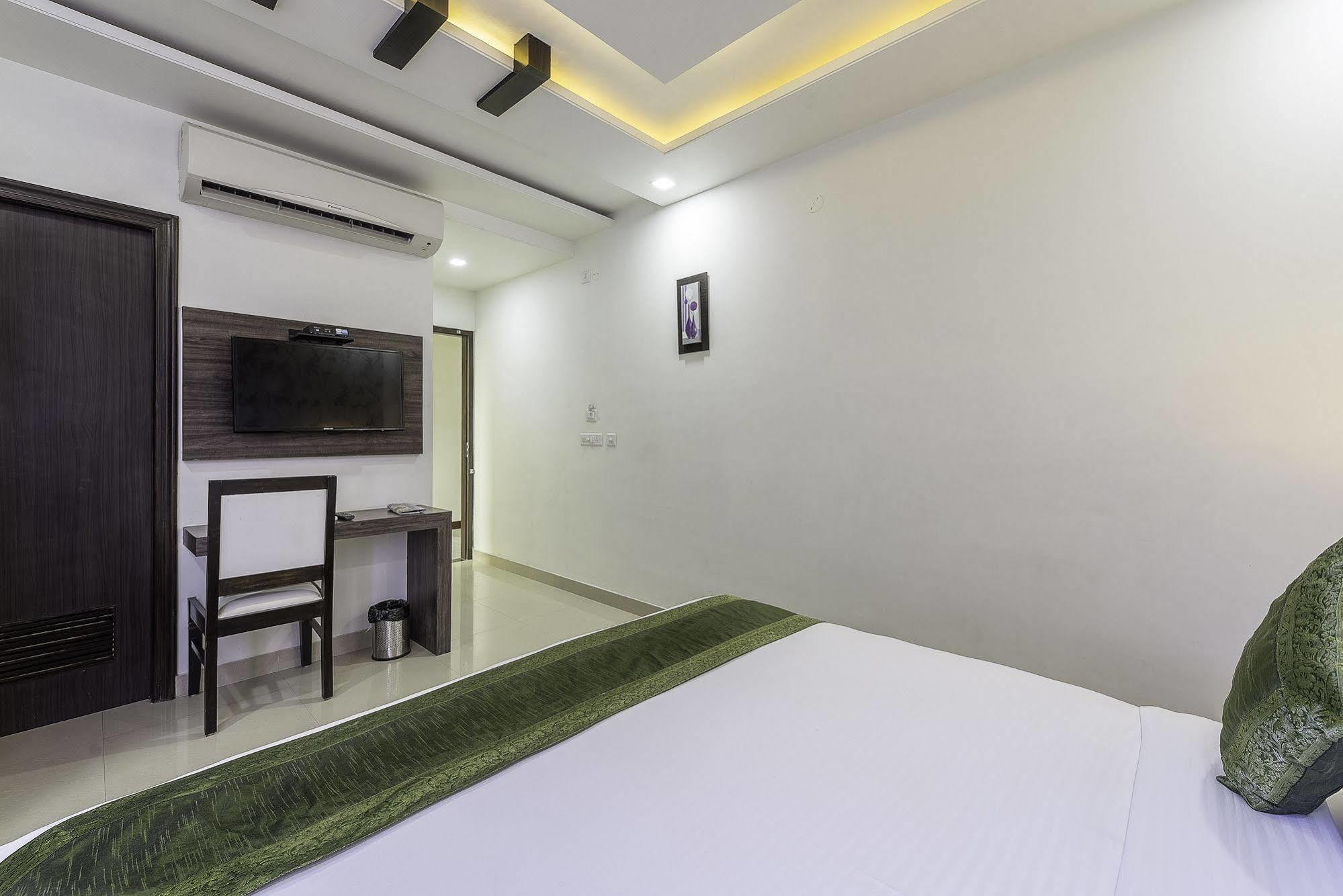 Treebo Signature Inn Malviya Nagar جايبور المظهر الخارجي الصورة