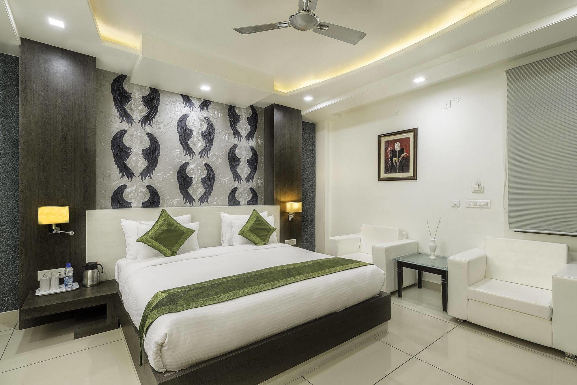 Treebo Signature Inn Malviya Nagar جايبور المظهر الخارجي الصورة